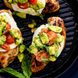 Flaky Paratha, Recipes With Avocado, California Chicken, Gimme Delicious, Balsamic Marinade, Garlic Balsamic, Healthy Pesto, Avocado Chicken, Avocado Tomato Salad