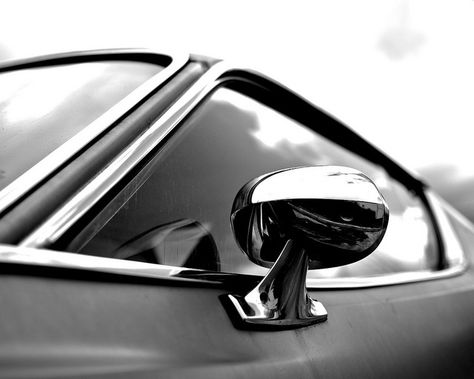 Car Detail Photography, Car Details Photography, Car Photography Ideas Angles, Close Up Art, Italian Scooter, Car Detail, Hunting Art, Opening Car, Masculine Design