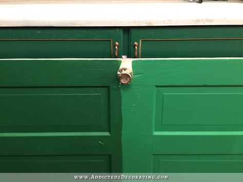 Best Kelly Green Paint Colors, Kelly Green Paint Color, Bright Green Paint Colors, Kelly Green Kitchen, Green Paint Colors Benjamin Moore, Boys Room Paint Colors, Bright Green Paint, Interior Paint Color Palette, Best Kitchen Cabinet Paint