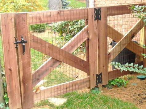 Front Porch Fence, Fence Makeover, Garden Gate Ideas, Porch Fence, Diy Gate, Wooden Garden Gate, Backyard Gates, Garden Gates And Fencing, Metal Garden Gates