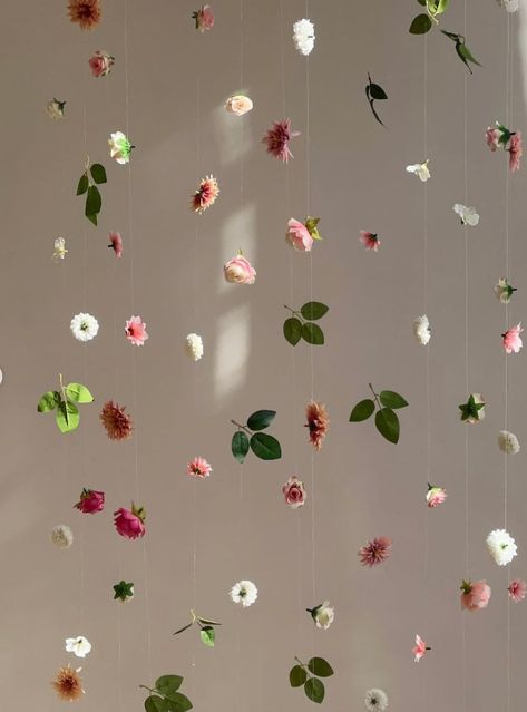 Hanging Flower Garland, Custom Hanging Flowers Kit, DIY Ceiling Flower Set, Floating Flower Wall Hanging Backdrop for Wedding/ Birthday - Etsy Mexico Flower Hanging Garland, Rose Hanging Decor, How To Do A Flower Wall Backdrop, Floral Party Decorations Indoor, Hanging Flower Strings, Hanging Flower Photo Backdrop, Flower Hanging Backdrop, Hang Flowers From Ceiling, Birthday Flower Decoration Ideas