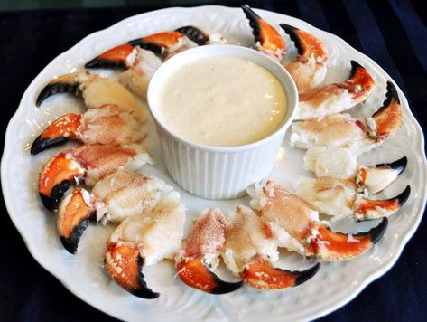 Crab Claw Recipes, Seafood Dinner Party, Stone Crab Claws, Mustard Dipping Sauce, Stone Crab, Dip Sauce, Seafood Sauce, Sport Food, Dipping Sauces Recipes