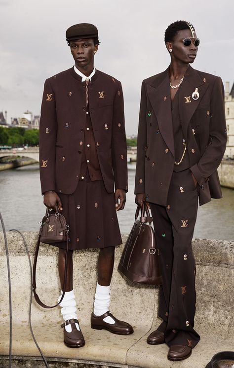 Louis Vuitton Outfit, Ss 2024, High Fashion Men, Lv Men, Classy Suits, Mens Fashion Editorial, Mens Casual Dress Outfits, Louis Vuitton Men, African Men Fashion