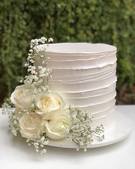 Simple Bridal Cake, Very Simple Wedding Cake, Wedding Cake Small Simple, Wedding Cake Ideas One Tier, White Cake With White Flowers, Wedding Cake Inspiration Simple, Small One Tier Wedding Cake, One Tiered Wedding Cake, Small Elegant Wedding Cakes