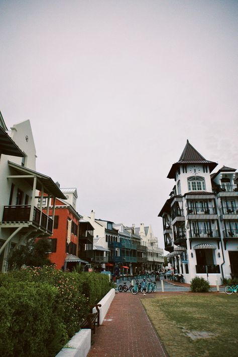 Rosemary Beach Pictures, Rosemary Florida, Grayton Beach Florida, 2024 Energy, Rosemary Beach Florida, Beach Memories, Beach Inspo, Beach Towns, Family Vacay