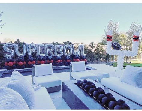 Superbowl Balloon Decor, Super Bowl Balloon Garland, Super Bowl Decor, Super Bowl Decorations, Bowl Decor, Balloon Installation, Balloon Wall, Superbowl Party, Balloon Arch