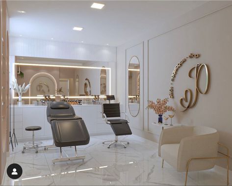 White And Gold Lash Studio, White And Gold Beauty Salon, Lash Room Design, Pmu Studio Ideas Luxury, Studio Makeup Design, White And Gold Salon, Home Based Salon, Pmu Studio Ideas, Makeup Studio Decor