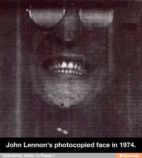 Omg hahaha John Lennon's photocopied face in 1974 John Lennon Funny Face, John Lennon Funny, Beatles Videos, John Lemon, Beatles Funny, Heart Shaped Glasses, John Lennon Beatles, Beatles Pictures, Beatles Art