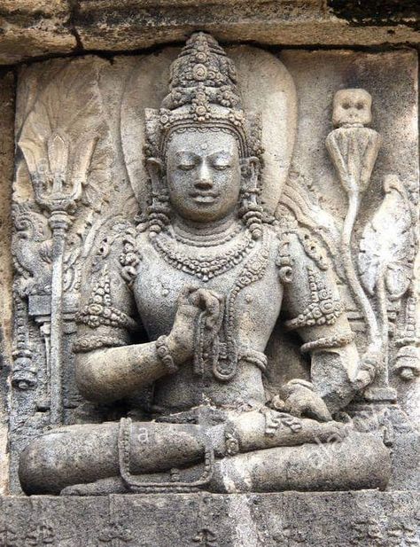 'Ancient stone bas-relief of meditating Shiva, Shrine of Prambanan hindu temple, Yogyakarta, Central Java, Indonesia. UNESCO world heritage site.'(SACRED ART WORKS) Relief Candi, Meditating Shiva, Cambodia Art, Prambanan Temple, Ancient Indian Art, Asian Sculptures, India Painting, Hindu Statues, Ancient Stone