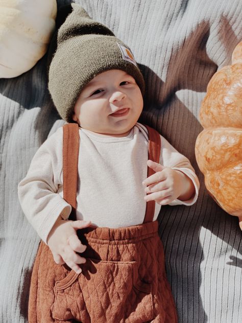 Baby Carhartt beanie, baby musli, mushie blanket Baby Carhartt Beanie, Carhartt Beanie