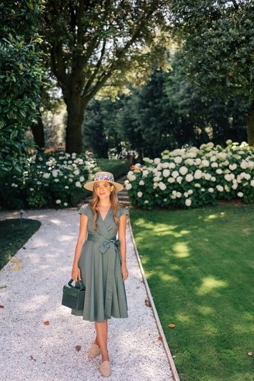 Wedding Weekend at Villa Feltrinelli in Lake Garda, Italy  #SummerStyle #shopthelook Italian Wedding Guest Outfit, Italian Wedding Guest, Villa Feltrinelli, Italy Wedding Guest Outfit, Italy Wedding Guest, Apostolic Style, Lela Rose Dress, Summer Prep, Tech Apps