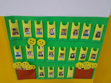 Self Attendance For Kindergarten, Attendance Kindergarten, Preschool Attendance Chart, Attendance Chart, Kites Craft, Kindergarten Classroom Decor, Preschool Classroom Decor, Classroom Birthday, Classroom Decor Themes