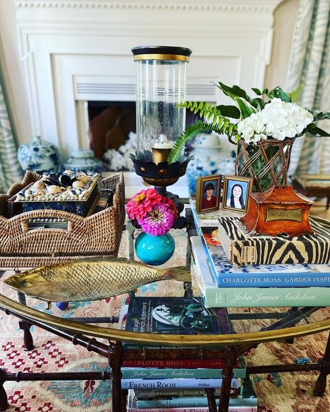 Coffee Table Decor Eclectic, Coffee Table Style, Eclectic Coffee Table Decor, Magazines On Coffee Table, Coffee Table Decor Maximalist, Grand Millenial Coffee Table, Coffee Table Maximalist, Eclectic Coffee Tables, Round Coffee Table Decor