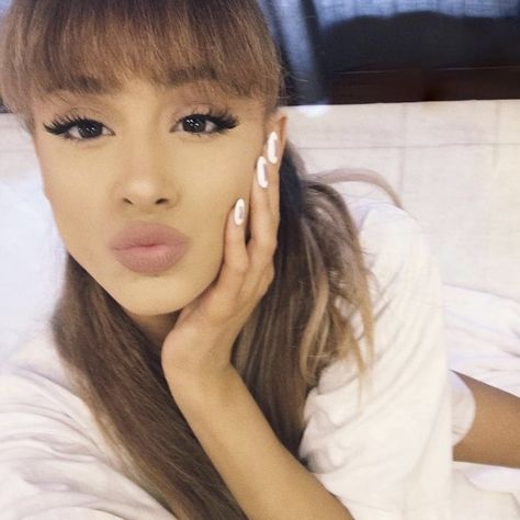 Ariana Grande Tan, Ariana Grande Bangs, Ariana Grande 2016, Ariana Grande Selfie, Ariana Grande Dangerous, Ariana Grande Dangerous Woman, Ariana Grande Cute, Ariana Grande Photos, Ariana Grande Pictures