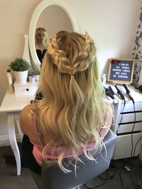 Braiding Half Up Half Down, Dutch Braid Prom Hair, Dutch Braid Half Up Half Down Curls, Dutch Braided Half Up Half Down Hair, Dutch Braid Bridal Hair, 2 Dutch Braids Half Up Half Down, Two Dutch Braids Half Up Half Down, Dutch Braids Half Up Half Down, Duch Braids Hairstyles