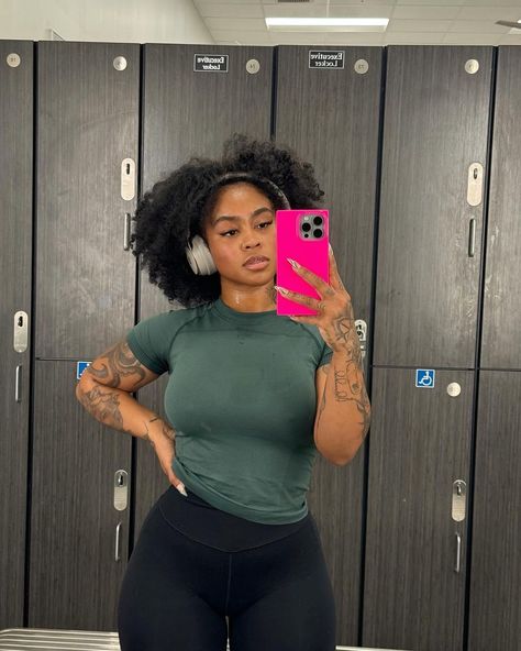 Taking Accountability, Room Selfies, Health Is Wealth, Fitness Wear Outfits, Cute Gym Outfits, Gym Fits, Fitness Inspiration Body, Body Motivation, Workout Aesthetic