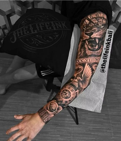 Sleeve Tattoo With Names, Tattoo Hombre Brazo, Tattoo Idea For Men, Family Sleeve Tattoo, Voll Arm-tattoos, Arm Tattoos For Guys Forearm, Half Sleeve Tattoos Forearm, Realistic Tattoo Sleeve, Men Tattoos Arm Sleeve