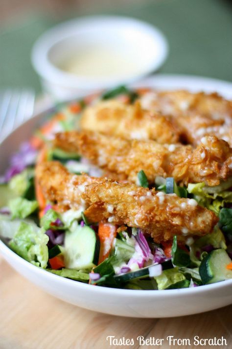 ApplebeesOrientalChickenSalad2 Salad Copycat, Tastes Better From Scratch, Couscous Salat, Cloud Bread, Green Veggies, Crusted Chicken, Greens Recipe, How To Make Salad, Delicious Salads