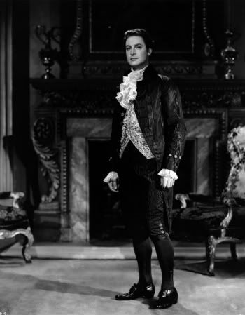 Robert Donat in a bangin' costume.  What movie is this? Period Piece Movies, Robert Donat, Hollywood Men, Famous Designers, Beautiful Voice, Prince Charming, Best Actor, Hollywood Stars, Celebrity Dresses