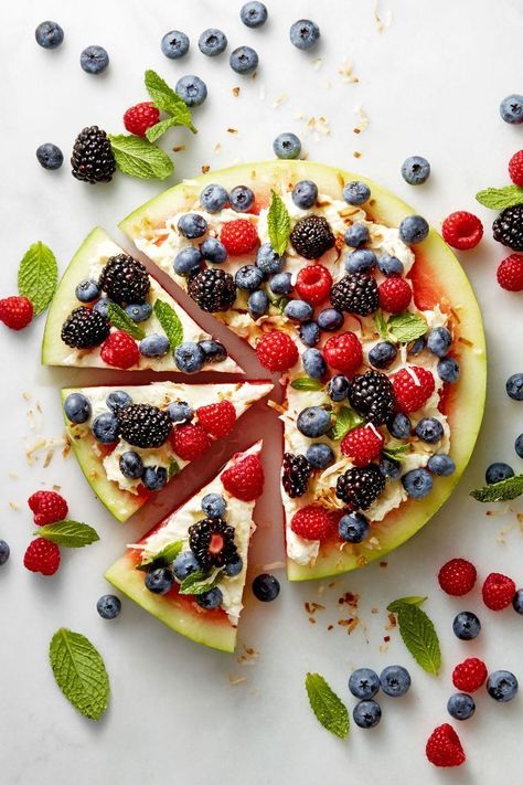 18 Best Birthday Cake Alternatives - Creative Alternatives to Birthday Cake Watermelon Pizza Recipes, Key Lime Fudge, Hamburger Cupcakes, Bbq Dessert, Birthday Cake Alternatives, Easy Summer Dessert Recipes, Watermelon Pizza, Cake Alternatives, Healthy Fruit Desserts