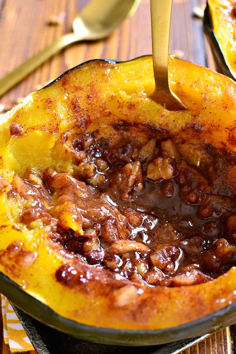 Tender Acorn Squash baked with brown sugar, butter, cinnamon, nutmeg, and walnuts. A delectable side dish....perfect for the holidays! Acorn Squash Slices, Acorn Squash Baked, Lemon Tree Dwelling, Brown Sugar Butter, Acorn Squash Recipes, Butter Cinnamon, Baked Squash, Acorn Squash, Squash Recipes