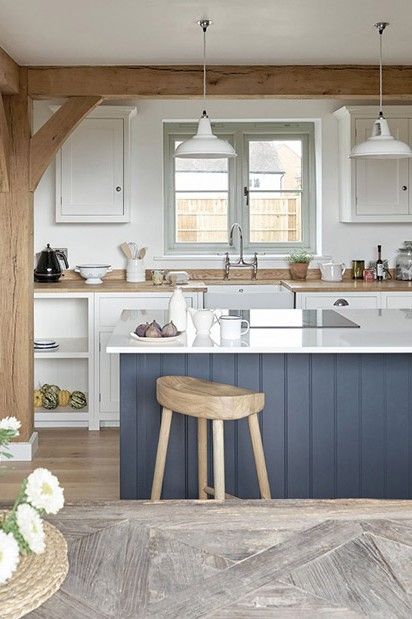 Navy Kitchen, Cottage Style Kitchen, Cottage Kitchens, Dining Room Combo, Modern Cottage, Blue Kitchens, Cottage Ideas, Trendy Kitchen, Kitchen Diner