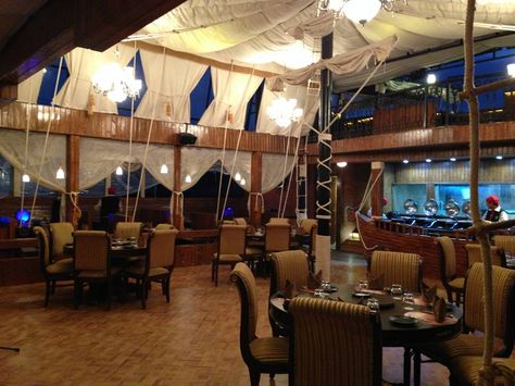 Ship Deck, Pirate Wedding, Themed Restaurant, Pirate Decor, Dr House, Air Bnb, Pirate Theme, Mini Golf, Holiday Inn