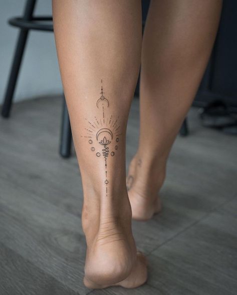 Tato Minimal, Ankle Tattoos For Women, Boho Tattoos, Unalome Tattoo, Anklet Tattoos, Muster Tattoos, Handpoke Tattoo, Small Wrist Tattoos, Tatuaje A Color