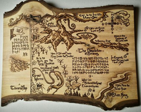 Erebor Map, Lotr Wood Burning, Lord Of The Rings Pyrography, Laser Burning Ideas, Viking Shield Design, Tolkien Artwork, Viking Party, Beginner Wood Burning, Lord Of The Rings Tattoo