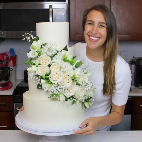 Learn everything you need to know to make your own wedding cake! I share all the biggest lessons I learned along the way. Wedding Cake Portions, Cake Portion Guide, Cake Recipe For Decorating, Homemade Wedding Cake, Cake Portions, How To Make Wedding Cake, Bridal Shower Tea, Cool Wedding Cakes, Tiered Wedding Cake