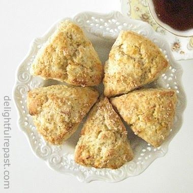 Classic cream scones, with heavy cream (also called double cream or whipping cream) replacing the butter and milk, are incredibly light a... Scone Recipe With Heavy Cream, Scones With Heavy Cream, Cream Scones Recipe, Gluten Free Scones, Scones Recipe Easy, Scones Easy, Afternoon Tea Recipes, Cream Scones, Double Cream