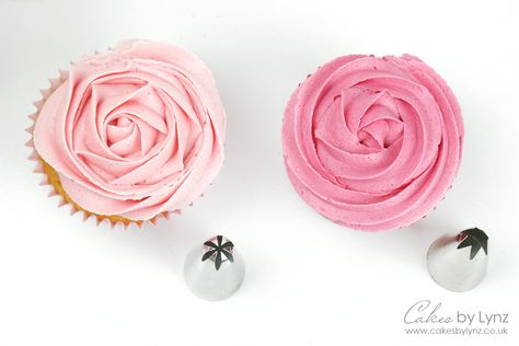 1M vs 2D - comparing piping tips - cupcake piping techniques tutorial by Cakes by Lynz#buttercreamswirl#cupcakes#buttercream#cupcake#cupcakerosette Piping Rosettes On Cupcakes, 2d Piping Tip Cupcake, Buttercream Piping Tips, 2d Piping Techniques, Best Piping Tips For Cupcakes, Simple Cupcake Piping, Buttercream Nozzles, Rose Piping Tip, 2d Piping Tip