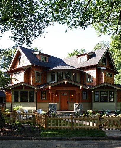 This Ultimate California Bungalow won Custom Home of the Year by the Maryland National Capital Builders Association in 2009. Bethesda Bungalows Craftsman Home Exterior, American Craftsman Style, Exterior Design Ideas, Craftsman Exterior, American Craftsman, Craftsman Style Homes, Exterior Home, Shutters Exterior, Traditional Exterior