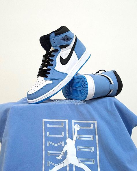 JustFreshKicks on Twitter: "Closer Look at the Air Jordan 1 High OG "University Blue" https://t.co/yzwjNmAlSX… " Jordan 1 High University Blue, Sneakers Sale, Jordan 1 High Og, Air Jordan 1 High, Jordan 1 High, Latest Sneakers, University Blue, Blue Sneakers, Air Jordan 1 Retro