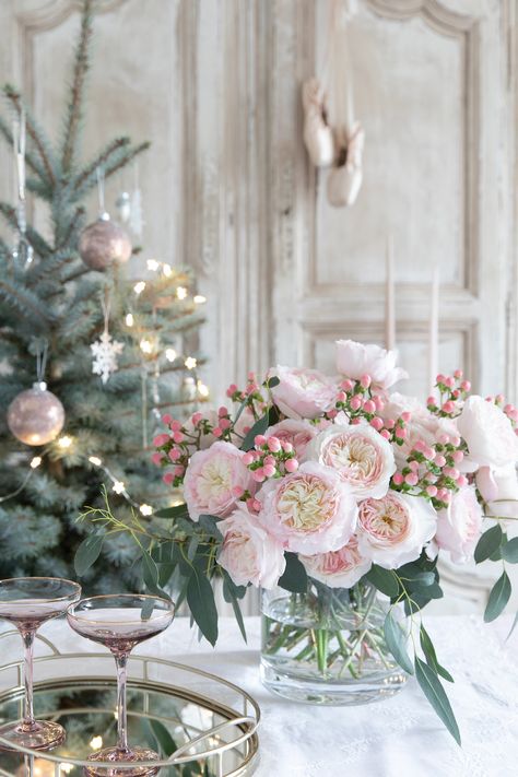 Bring “The Nutcracker” Into Your Home With These Holiday Floral Ideas Rosé Christmas, Holiday Arrangement, Flower Company, Holiday Floral, David Austin Roses, David Austin, Austin Wedding, Christmas Floral, Floral Style