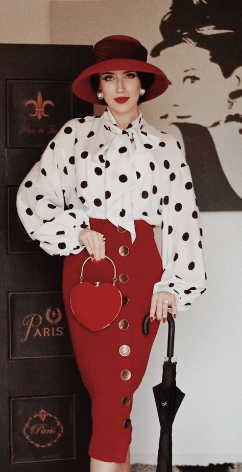 Retro Polka Dots Outfit, Fatale Aesthetic, Fashion Illustration Poses, Outfit Modest, Polka Dots Outfit, Look Casual Chic, Retro Fashion Women, Modest Fashion Outfits, Virtual Closet