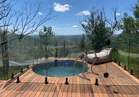 A Stay at Faraway’s Off-Grid Geodesic Domes Come With a Private Plunge Pool and Lots of Bush Serenity Farming Family, Yurt Living, Dome Homes, Geodesic Domes, Dome Building, Outdoor Bathtub, Geodesic Dome Homes, Farm Family, Outback Australia