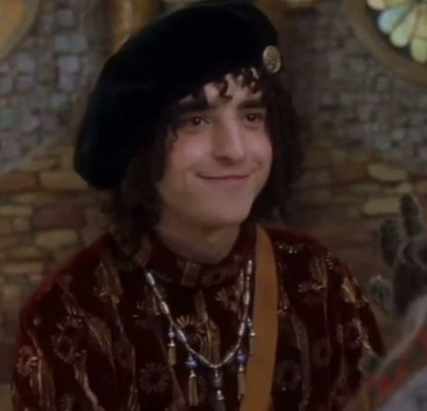 Bernard The Elf Aesthetic, Buddy The Elf Aesthetic Wallpaper, Bernard The Elf, Bernard The Head Elf, Buddy The Elf Wig, Bernard Santa Claus, Bernard The Santa Claus, David Krumholtz Bernard, David Krumholtz