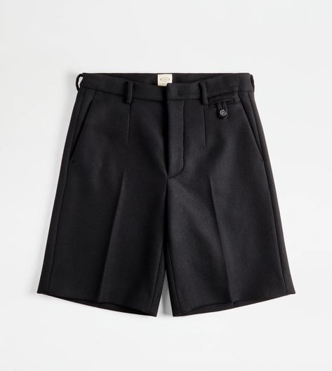 Woman BLACK Bermuda Shorts X3W8345416ESBJ50B999 | Tods Double Welt Pocket, Black Bermuda Shorts, Summer 25, Italian Luxury, Shorts Black, Bags And Accessories, Luxury Shoes, Flap Pocket, Welt Pocket