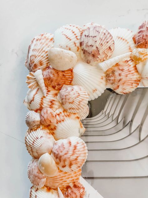 DIY Shell Frame: How to Add Coastal Style to a Picture Frame Seashell Picture Frames Diy Shells, Seashell Frame Ideas, Diy Seashell Picture Frame, Shell Picture Frame Diy, Shell Picture Frame, Seashell Picture Frames, Seashell Frame, Shells Diy, Shell Frame