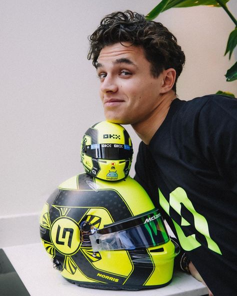 New day, new opportunities. Let’s do this @landonorris 😤 | Instagram I Need Him, New Mclaren, Best Friend Quiz, Fitness Fashion Outfits, New Helmet, Mclaren Formula 1, Formula 1 Car, Lando Norris, F1 Drivers