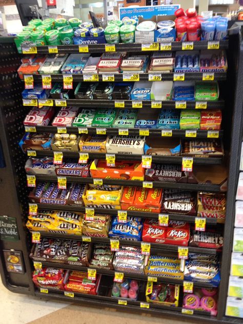 Checkout aisles lined with candy and other empty calories undermine people’s efforts to eat healthy. (Harris Teeter, Rockville, MD, 11/13) Healthier Candy Options, Harris Teeter, Work Organization, Food Market, Grocery Store, Healthy Eating, Candy, Food And Drink