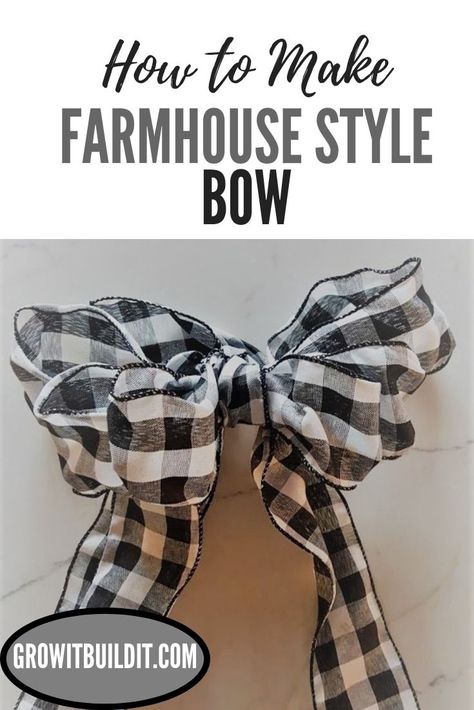 Follow my easy DIY to show you how to make a perfect, classic FARMHOUSE STYLE BOW. Farmhouse Design Ideas, Diy Farmhouse Decoration, Bow Diy, House Design Ideas, Perfect Bow, Bows Diy Ribbon, Dekor Diy, Diy Bows, Thanksgiving Diy