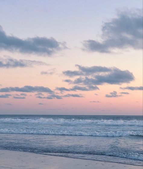 Soft Blue Ocean Aesthetic, Ocean Aesthetic Pastel, Light Pink Ocean Aesthetic, Sea Pink Aesthetic, Light Pink Beach Aesthetic, Pastel Beach Aesthetic, Pink Ocean Aesthetic, Pastel Summer Aesthetic, Pastel Beach Sunset