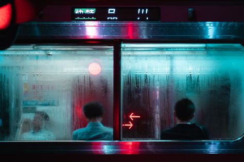 Neon Noir, Tokyo Night, Neo Noir, Images Esthétiques, Foto Art, Cinematic Photography, Film Stills, Photography Inspo, A Train