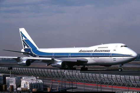 Argentine Flag, Boeing Planes, Airbus A380 Vs Boeing 747, Turbine Engine, Cargo Aircraft, Boeing Aircraft, Vintage Planes, Trans Australia Airlines, Jet Age