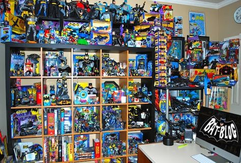 Figure Display Ideas, Nerd Home, Batman Collection, Nerd Decor, Batman Collectibles, Batman Batman, Batman Stuff, The Bat Man, Batman Toys