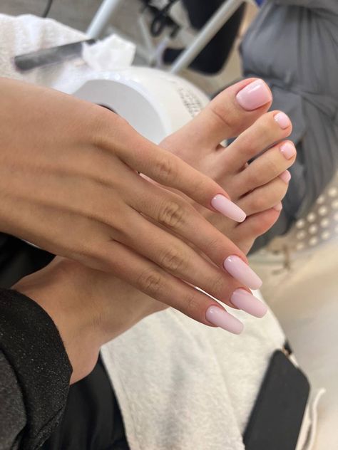 Sheer Nails, Nails Collection, Gel Toe Nails, Summer Toe Nails, Minimal Nails, Casual Nails, Soft Nails, Neutral Nails, Manicure Y Pedicure