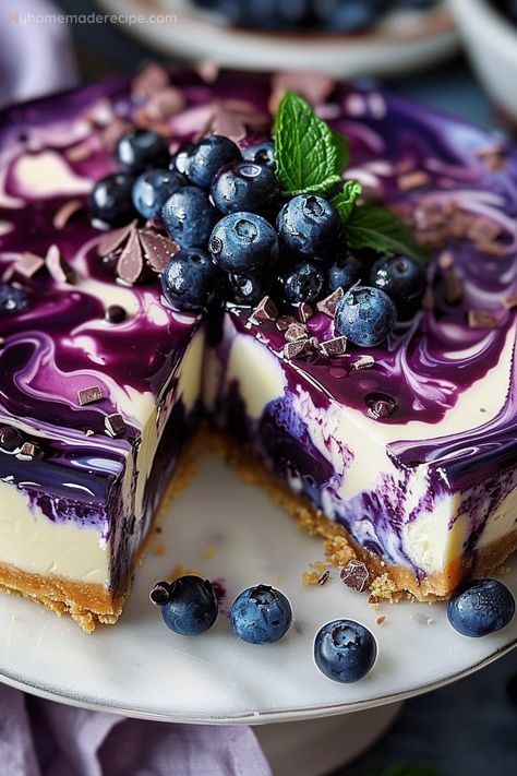 White Chocolate Blueberry Cheesecake, Chocolate Blueberry Cheesecake, Blueberry Cheesecake Recipe, Lemon Blueberry Cheesecake, Chocolate Blueberry, Blueberry Topping, White Chocolate Cheesecake, Baking Fun, Blueberry Desserts