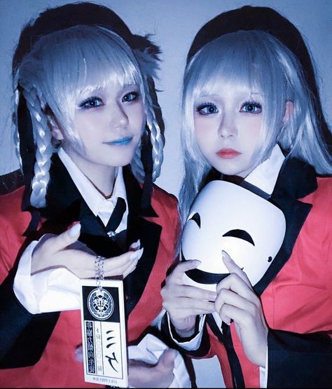 Ririka And Kirari, Momobami Twins, Mortal Kombat Halloween Costume, Kakegurui Cosplay, Kirari Momobami, Inuyasha Cosplay, Anime Cosplay Ideas, Duo Costumes, Anime Group